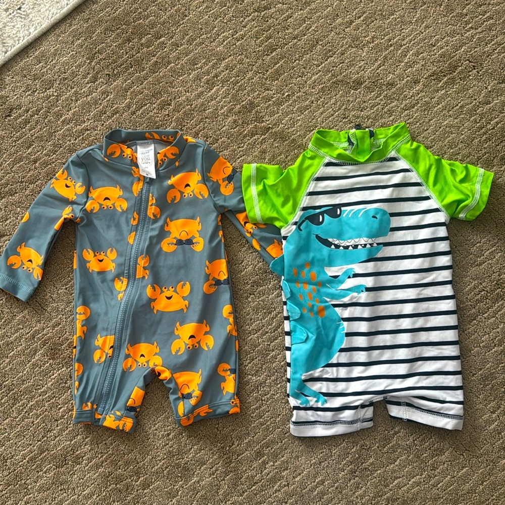Set of 2 0-3 and 0-6 month swimsuits baby GUC